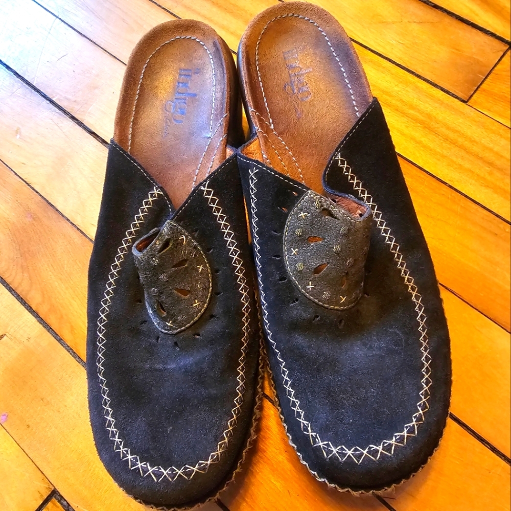Clarks Mules